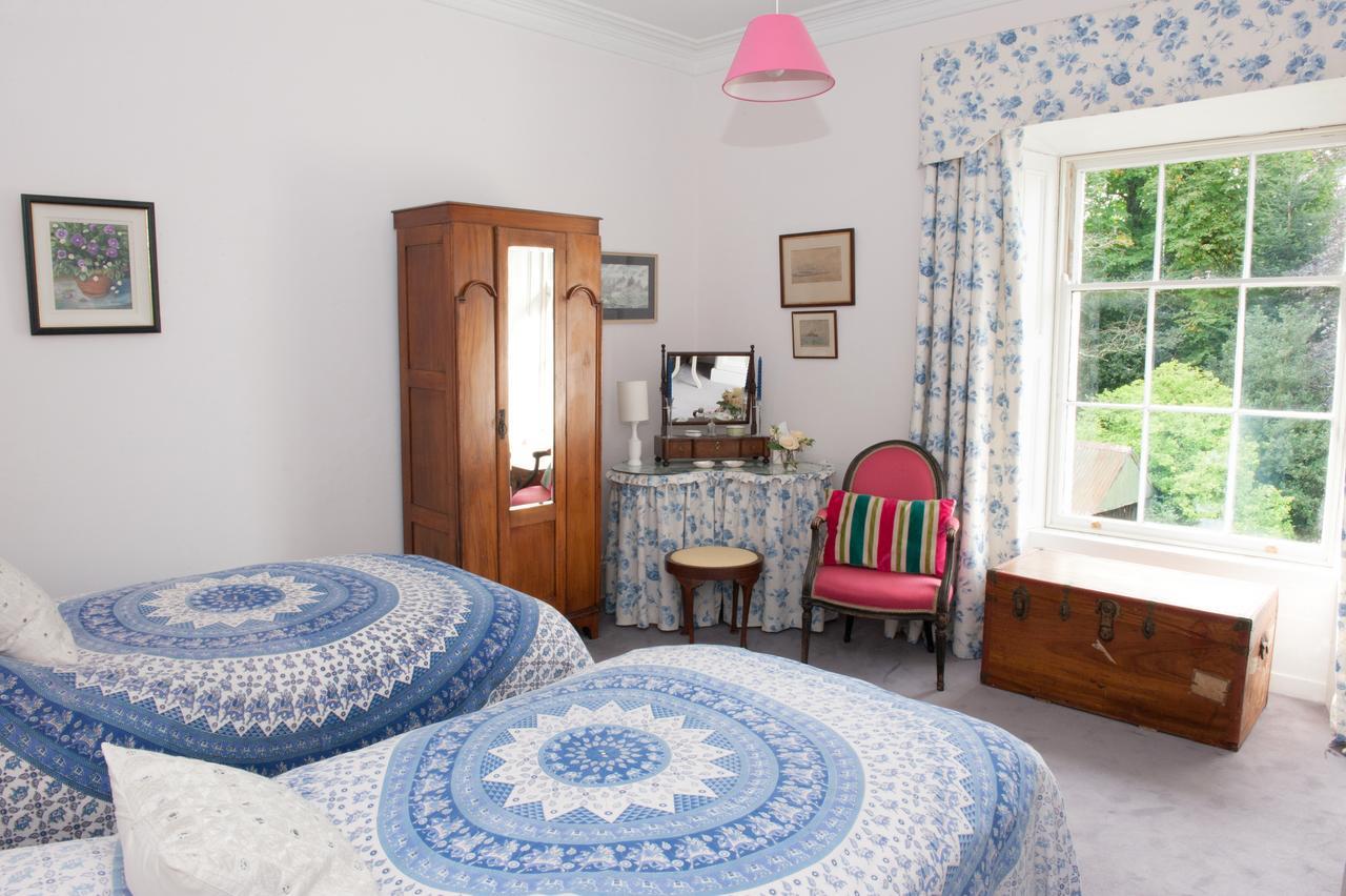 Lough Bawn House Bed & Breakfast Collinstown  Екстериор снимка