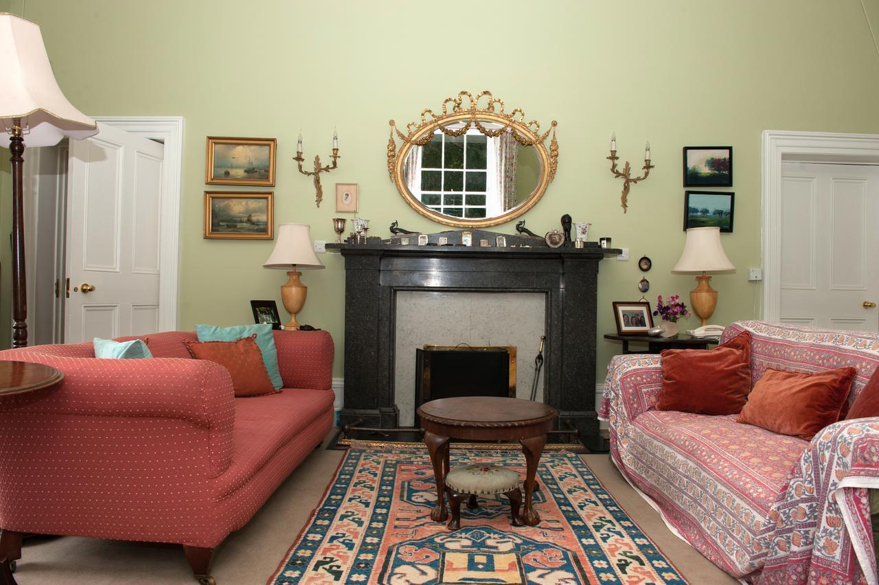 Lough Bawn House Bed & Breakfast Collinstown  Екстериор снимка