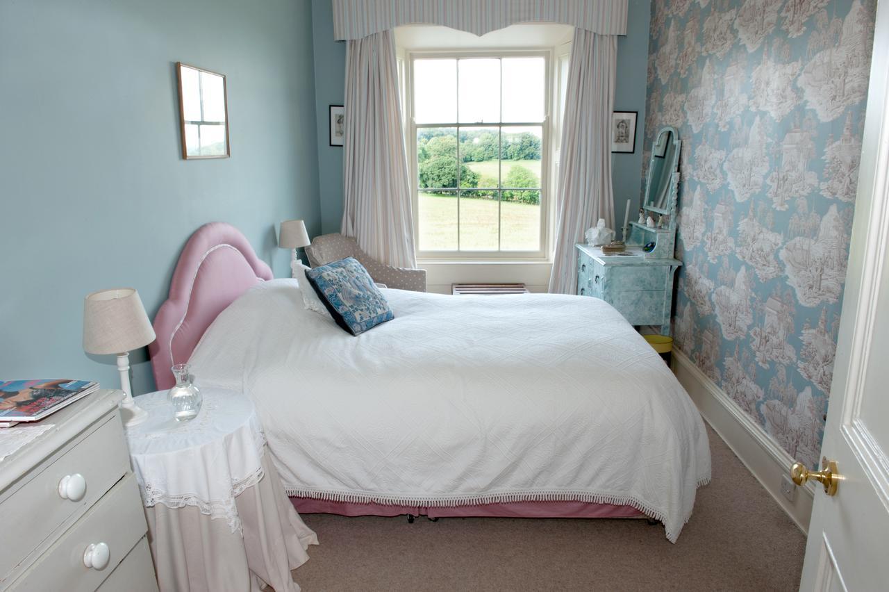 Lough Bawn House Bed & Breakfast Collinstown  Екстериор снимка